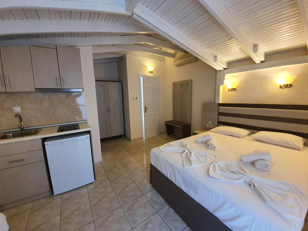 Anna Rooms Néos Marmarás Exterior foto
