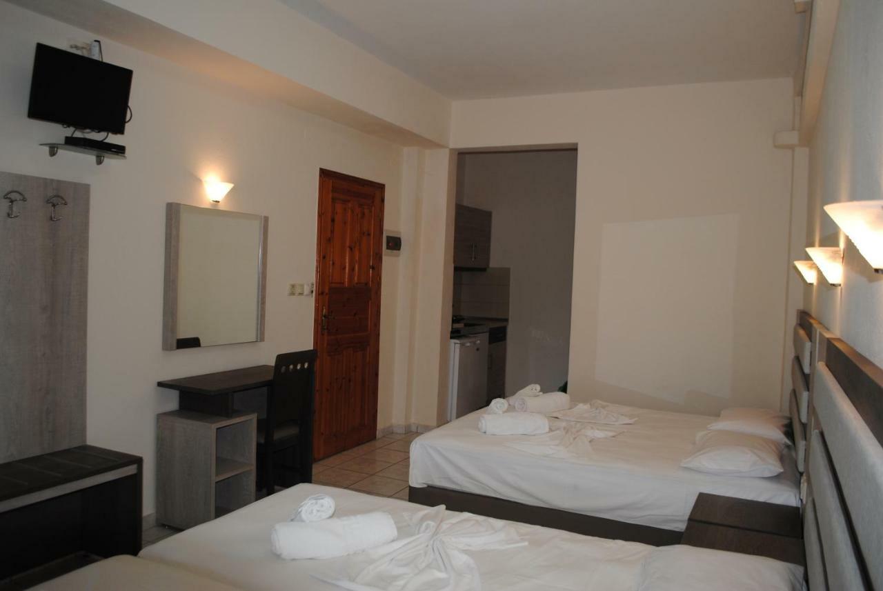 Anna Rooms Néos Marmarás Exterior foto