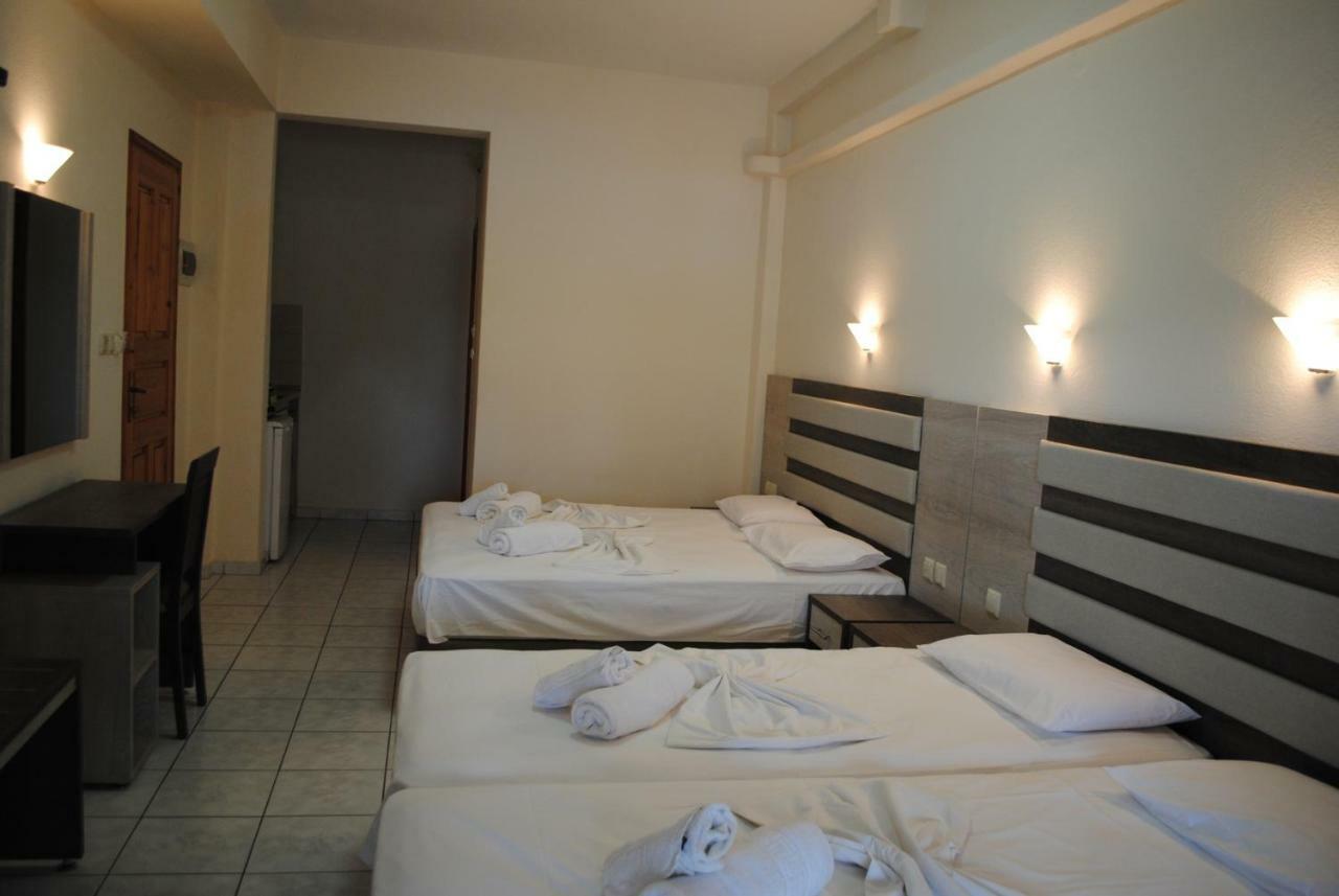 Anna Rooms Néos Marmarás Exterior foto